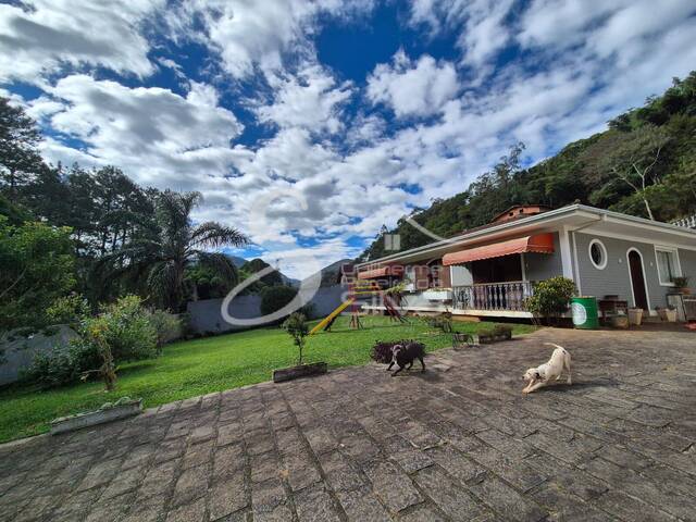#3 - Casa para Venda em Petrópolis - RJ